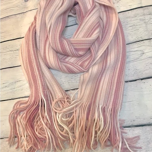 Like new Gap scarf